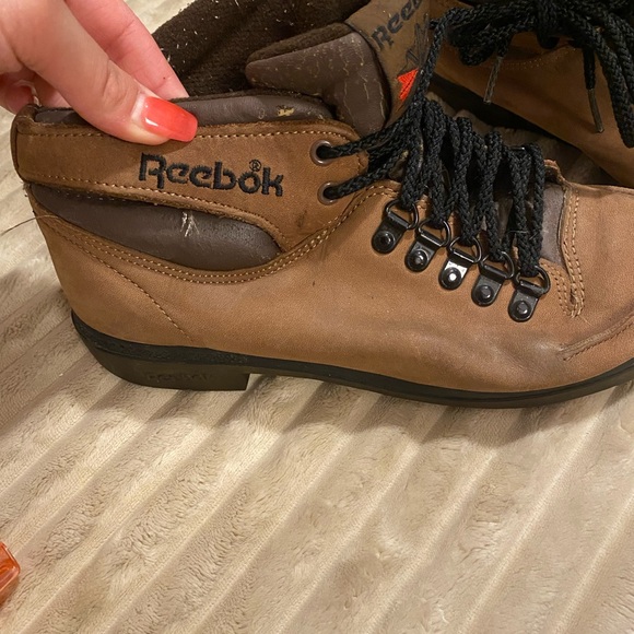 80s Vintage Reebok Men\'s Tan Leather Hiking Boots main image 4